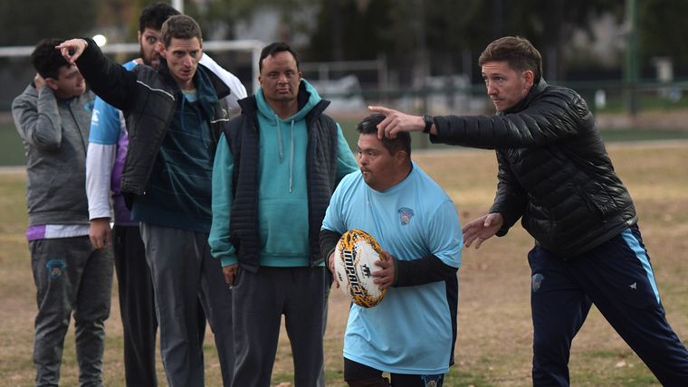 Los Cuyis en pleno entrenamiento. Los Cuyis en pleno entrenamiento.