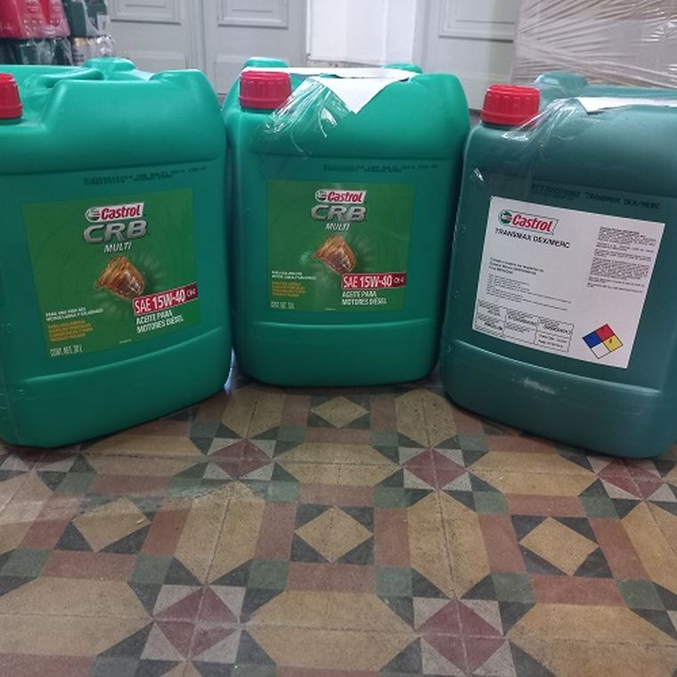 Los bidones de aceite que subasta ARCA