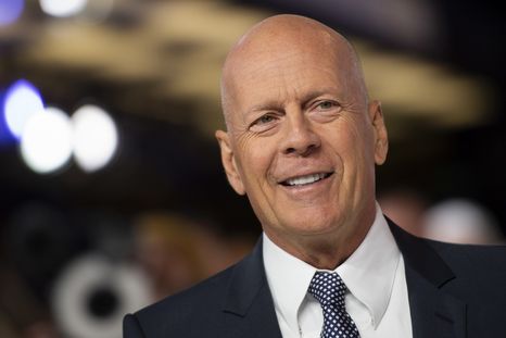 Foto: https://la-lista.com/actualidad/2022/03/31/amigos-de-bruce-willis-se-solidarizan-con-el-actor
