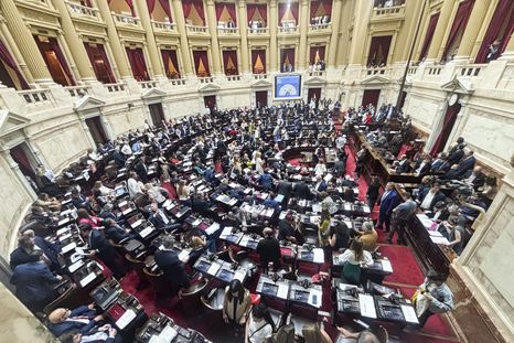 El oficialismo apunta a aprobar la ley de glaciares el 8 de abril El oficialismo apunta a aprobar la ley de glaciares el 8 de abril