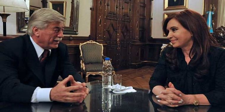 Carlos Soria junto a Cristina Fernández.