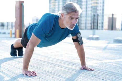 Los ejercicios para tonificar el abdomen plano con el paso del tiempo.