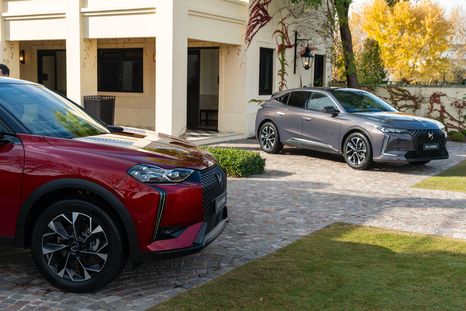 Los DS3 y DS4 cuentan con una nueva alternativa electrificada, que combina un motor térmico y toda la experiencia de DS en Formula E.