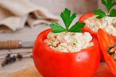 Tomate relleno Foto: cookpad