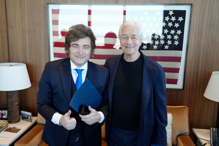 Jamie Dimon junto a Milei en Nueva York