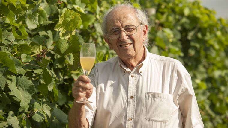 Pedro fue un hombre sumamente querido en la inustria del vino. Pedro fue un hombre sumamente querido en la inustria del vino.
