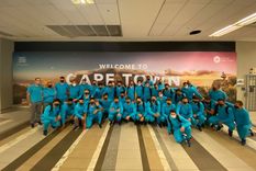 con un mendocino en el plantel, los pumitas ya estan en sudafrica para volver al ruedo tras dos anos