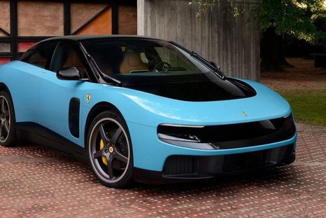 Se espera que el Ferrari Luce, completamente eléctrico, esté disponible a finales de este año. Se espera que el Ferrari Luce, completamente eléctrico, esté disponible a finales de este año.