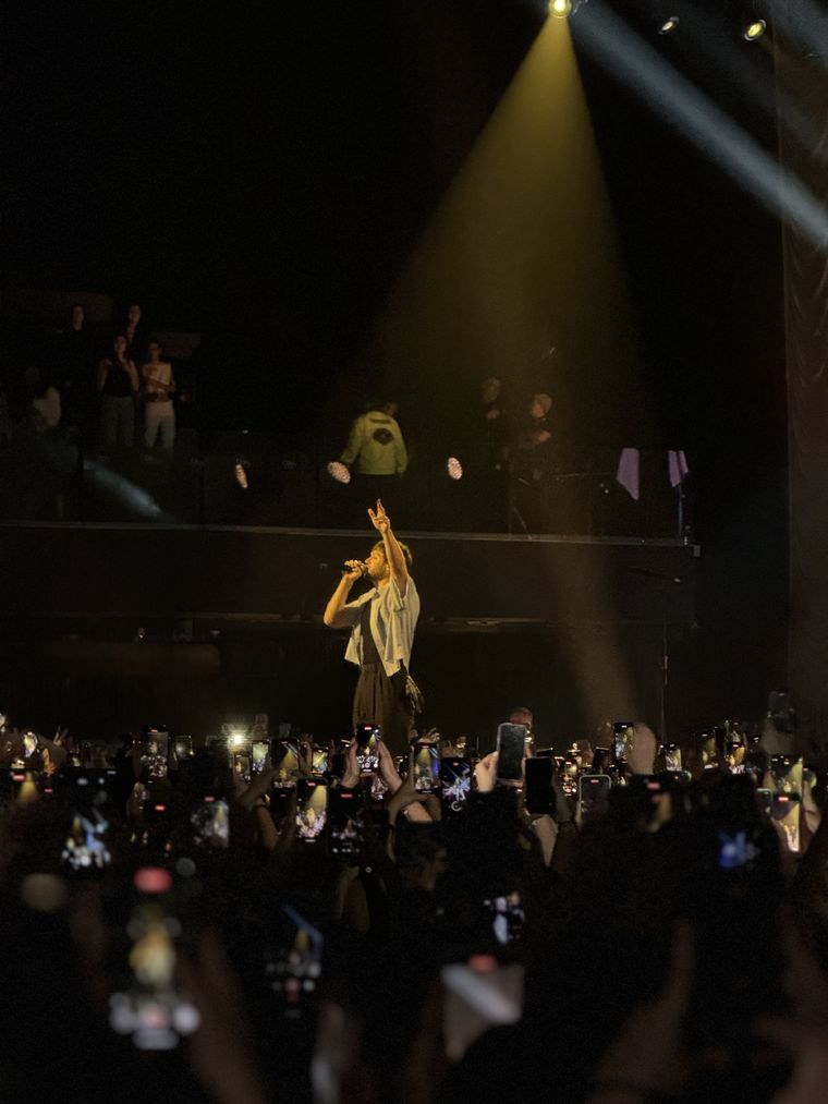 Niall Horan cantó a lo largo de dos horas en el Movistar Arena. Foto: Gabriel Sotelo
