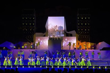 El calendario vendimial trae el brillo y la energía de una gran propuesta artística. Maru Mena - MDZ El calendario vendimial trae el brillo y la energía de una gran propuesta artística. Maru Mena - MDZ