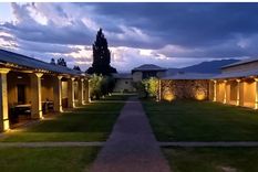 Una imagen de la belleza arquitectónica de Bodega Vistalba.