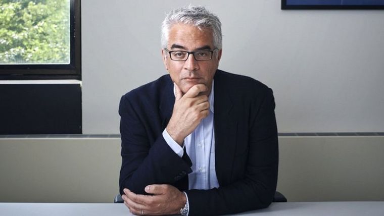 Nicholas Christakis, investigador de la Universidad de Yale, sostiene que desde una mirada histórica, siempre ha habido un período de liberación al final de una pandemia.