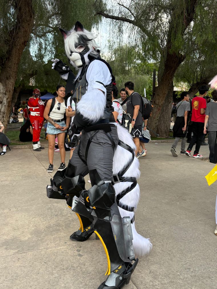 Estuvo presente en el evento de Halloween en Arístides, y ahora en la Mendotaku, llevándose el segundo puesto en cosplay de videojuegos. Estuvo presente en el evento de Halloween en Arístides, y ahora en la Mendotaku, llevándose el segundo puesto en cosplay de videojuegos.