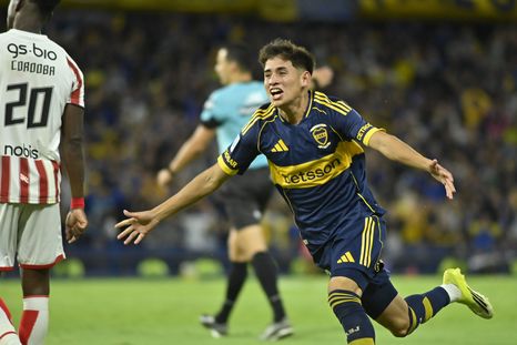 Tomás Aranda, que acaba de ser citado para la Selección Sub 20, festejó la noticia con un tremendo golazo para abrir el triunfo de Boca. Tomás Aranda, que acaba de ser citado para la Selección Sub 20, festejó la noticia con un tremendo golazo para abrir el triunfo de Boca.