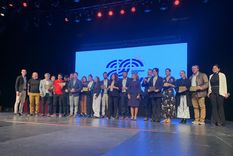 Todos los ganadores de la categoría Oro. Foto: MDZ