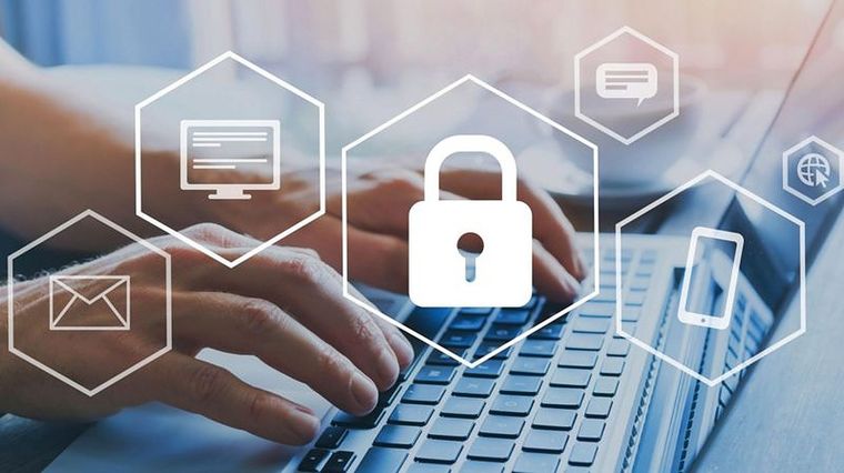 Bloquear temporalmente los emails, mensajes e incluso internet te permite concentrarte mejor. Foto: GETTY IMAGES