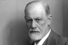 Sigmund Freud dejó esta frase para expresar que la razón no siempre domina de inmediato, aunque siga avanzando.