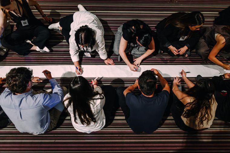 Pilar Muriel Urbina se consagró campeona del Campeonato Nacional de Oratoria de JCI Argentina. Pilar Muriel Urbina se consagró campeona del Campeonato Nacional de Oratoria de JCI Argentina.