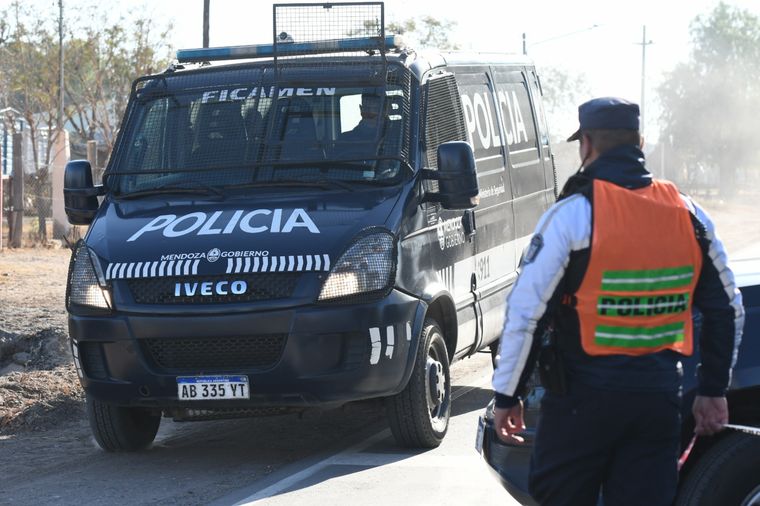 La joven fue encontrada en la ruta 40 Foto: ALF PONCE MERCADO/ MDZ