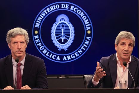 Santiago Bausili y Luis Caputo. Foto: NA Santiago Bausili y Luis Caputo. Foto: NA