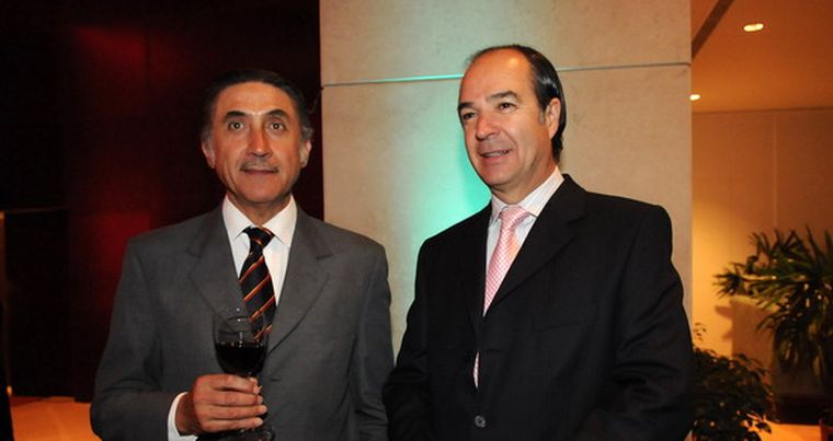 Alfredo Zavala Jurado, abogado del Consulado, y Eduardo Bonilla, cónsul de Chile en Mendoza. Foto: Nacho Gaffuri / MDZ