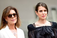 Carolina de Mónaco y Carlota Casiraghi, unidas por el estilo elegante y chic. Foto: Instagram