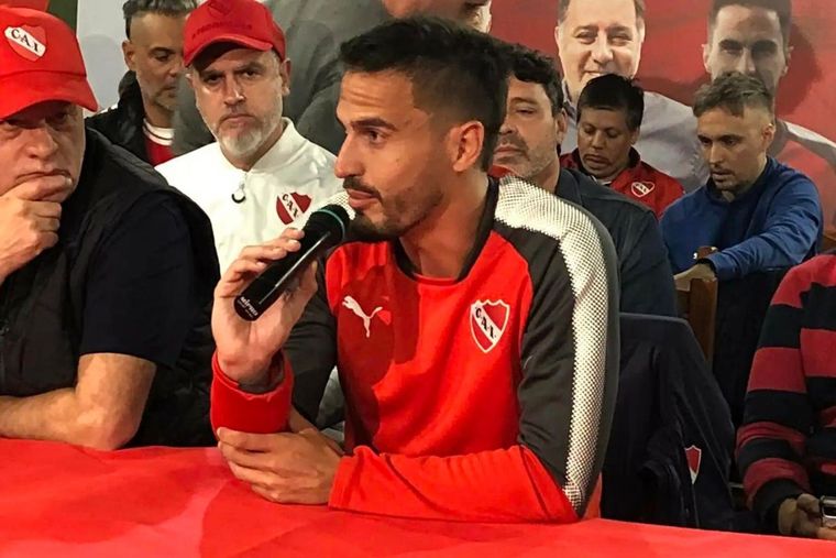 ¿Se baja? Marconi habría tomado la decisión de renunciar en Independiente.