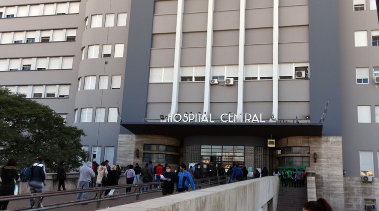 Mendoza evidenció una leve disminución del porcentaje de camas ocupadas en terapia intensiva Foto: ALF PONCE / MDZ