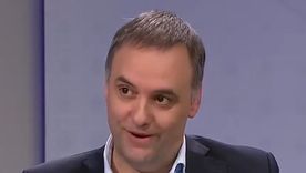 Manuel Adorni. Manuel Adorni.