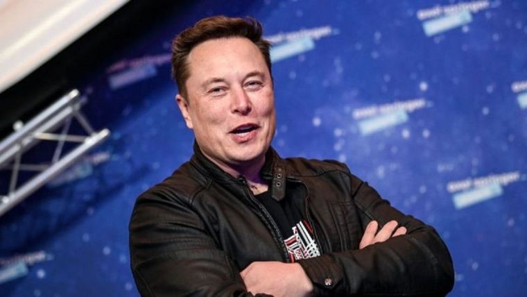 Elon Musk seguirá siendo director ejecutivo de Tesla. Foto: GETTY IMAGES