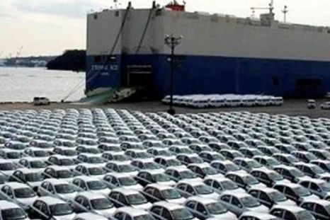 Miles de autos importados se encuentran varados en los puertos argentinos. Miles de autos importados se encuentran varados en los puertos argentinos.