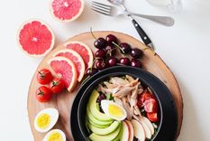 Comer después de las 21 horas aumenta un 20% las probabilidades de ganar peso, conocé los detalles en la nota Foto: Pexels