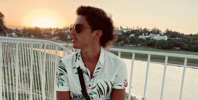 El joven se encuentra internado bajo coma inducido.   Foto: NA