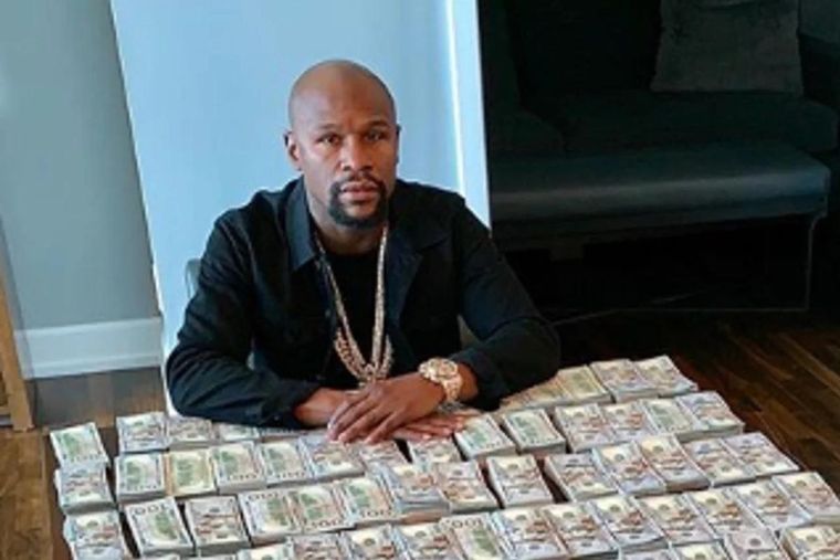 Floyd Mayweather habría perdido su riqueza.