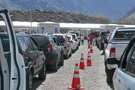 Esta medida de Migraciones busca. Foto: ALF PONCE MERCADO / MDZ Esta medida de Migraciones busca. Foto: ALF PONCE MERCADO / MDZ