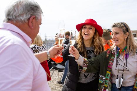 Un brindis con el gran Mariano Di Paola, ícono del vino mendocino. Foto: Gustavo Savelli. Un brindis con el gran Mariano Di Paola, ícono del vino mendocino. Foto: Gustavo Savelli.