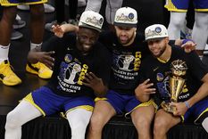 Green, Thompson y Curry, el trío que llevó a los Warriors a un nuevo título.