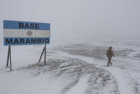 Los docentes debían viajar por tres días para una actividad pero por el clima y un desperfecto, aún no pudieron retornar.