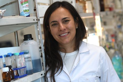 Laura Mascotti de niña sintió curiosidad y hoy en científica. Laura Mascotti de niña sintió curiosidad y hoy en científica.