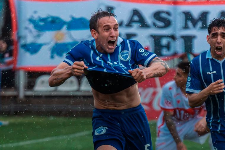 Godoy Cruz obtuvo un triunfazo ante Morón en el Nuevo Francisco Urbano.