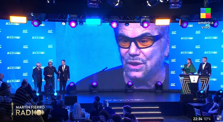 Beto Casella y equipo. Créditos: Captura / AMÉRICA Beto Casella y equipo. Créditos: Captura / AMÉRICA