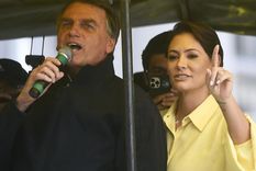 Jair Bolsonaro y su esposa Michelle Foto: France24