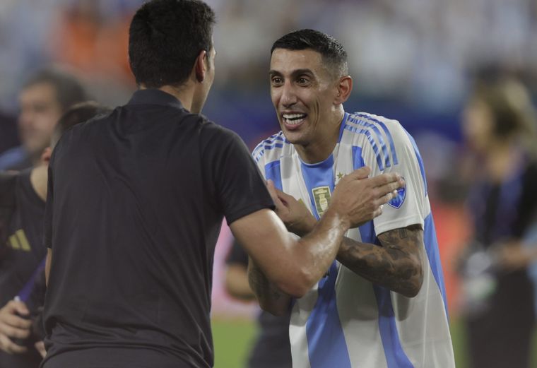 Di María celebra el bicampeonato de América Foto: Fotobaires