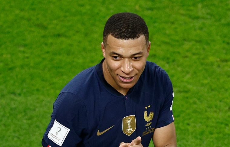 Kylian Mbappé Kyle Walker aseguró que no le pondrá una alfombra roja a Mbappé. Foto: EFE