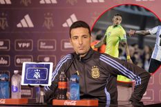 La imagen de Scaloni con Raphinha en pleno Monumental. Foto: @Argentina y Fotobaires La imagen de Scaloni con Raphinha en pleno Monumental. Foto: @Argentina y Fotobaires