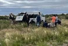 volco un vehiculo con un contingente religioso y hay un herido grave