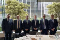 Suarez y Scioli fueron invitados de honor a un almuerzo en San Pablo. Foto: Mendoza Gobierno