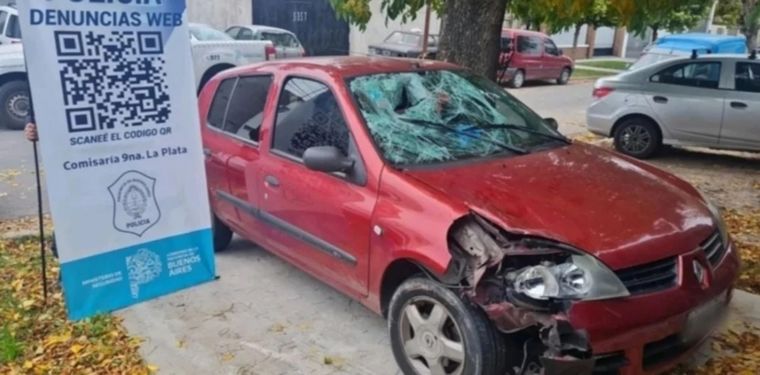 El automovilista se entregó a las horas Foto: NA