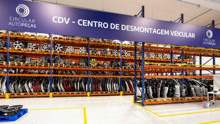 Stellantis desmantela aproximadamente 600 vehículos y reutiliza más de 9.000 piezas&nbsp;