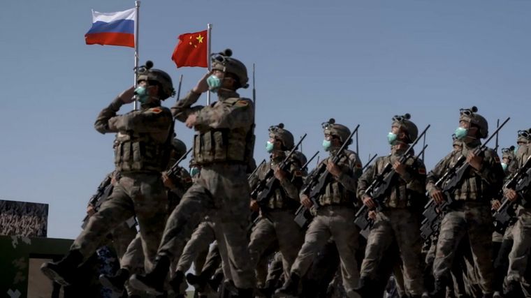 Grandes potencias enfrentadas a EEUU hacen maniobras militares. Foto: SputnikNews.